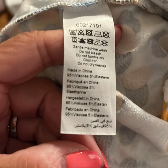 Cutest beach cover up ever!! - Picture 6 of 6